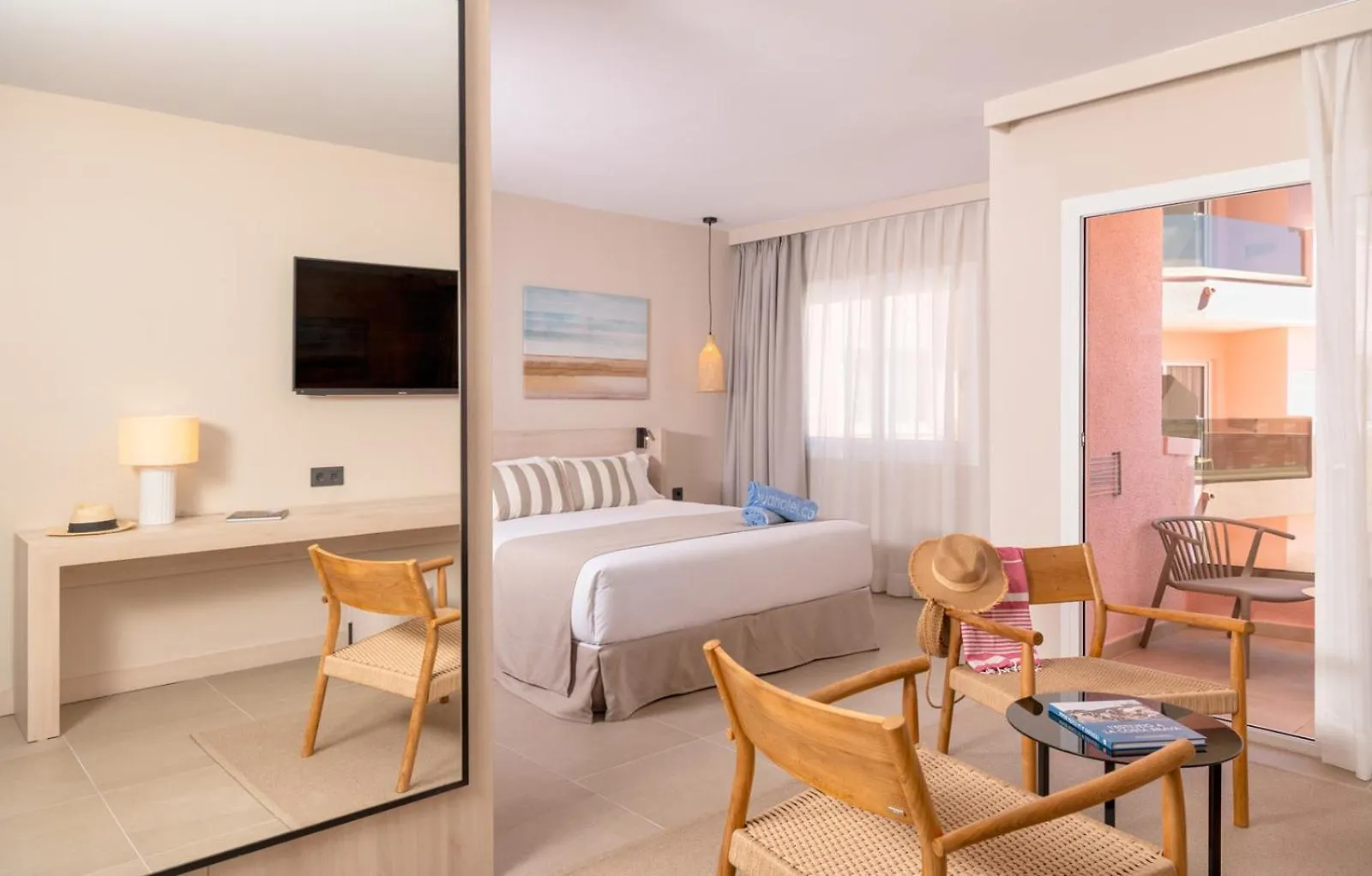 Aqua Hotel The Breeze (Adults Only +18) All Inclusive Santa Susanna