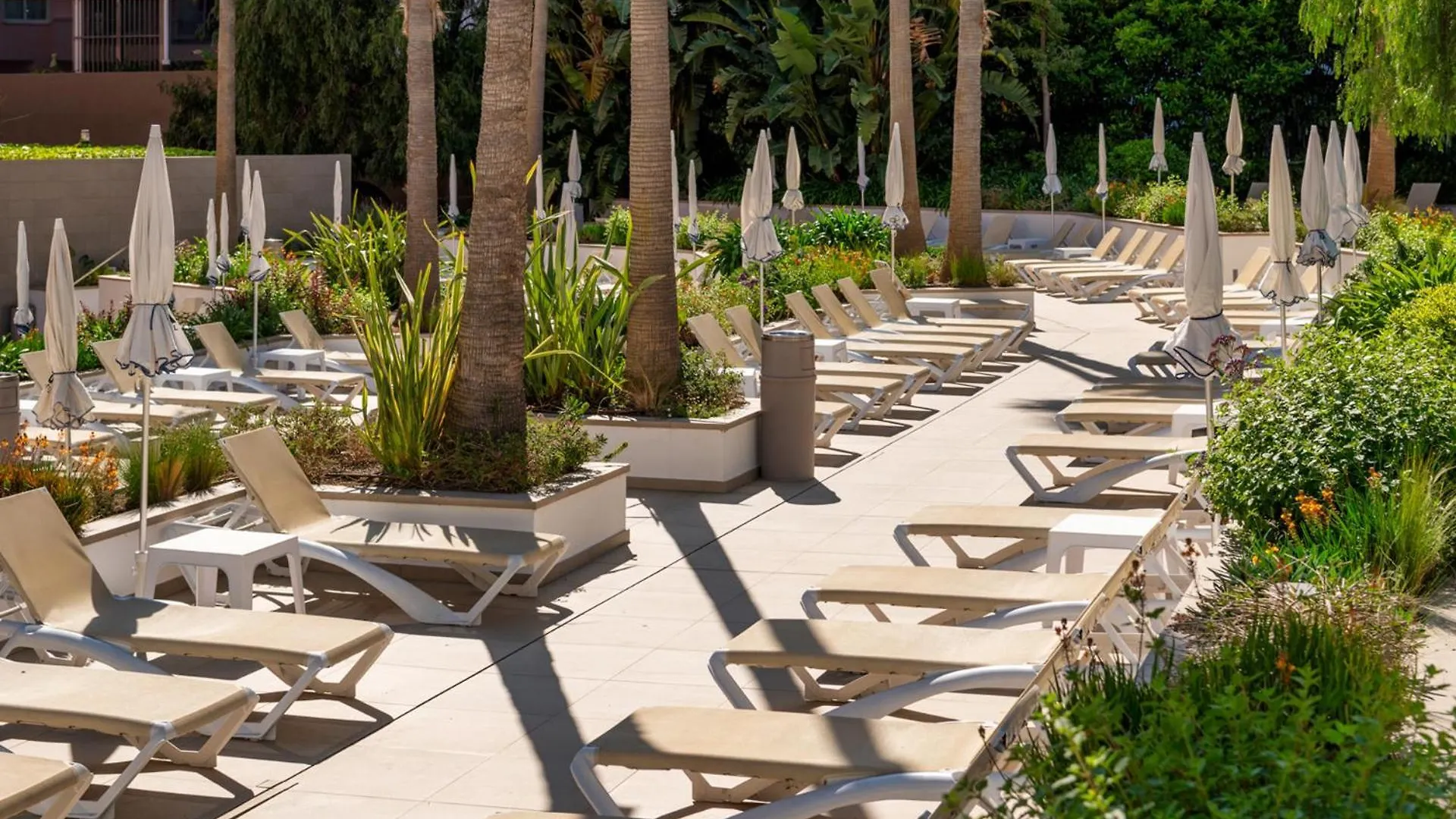 Aqua Hotel The Breeze (Adults Only +18) All Inclusive Санта-Сусанна