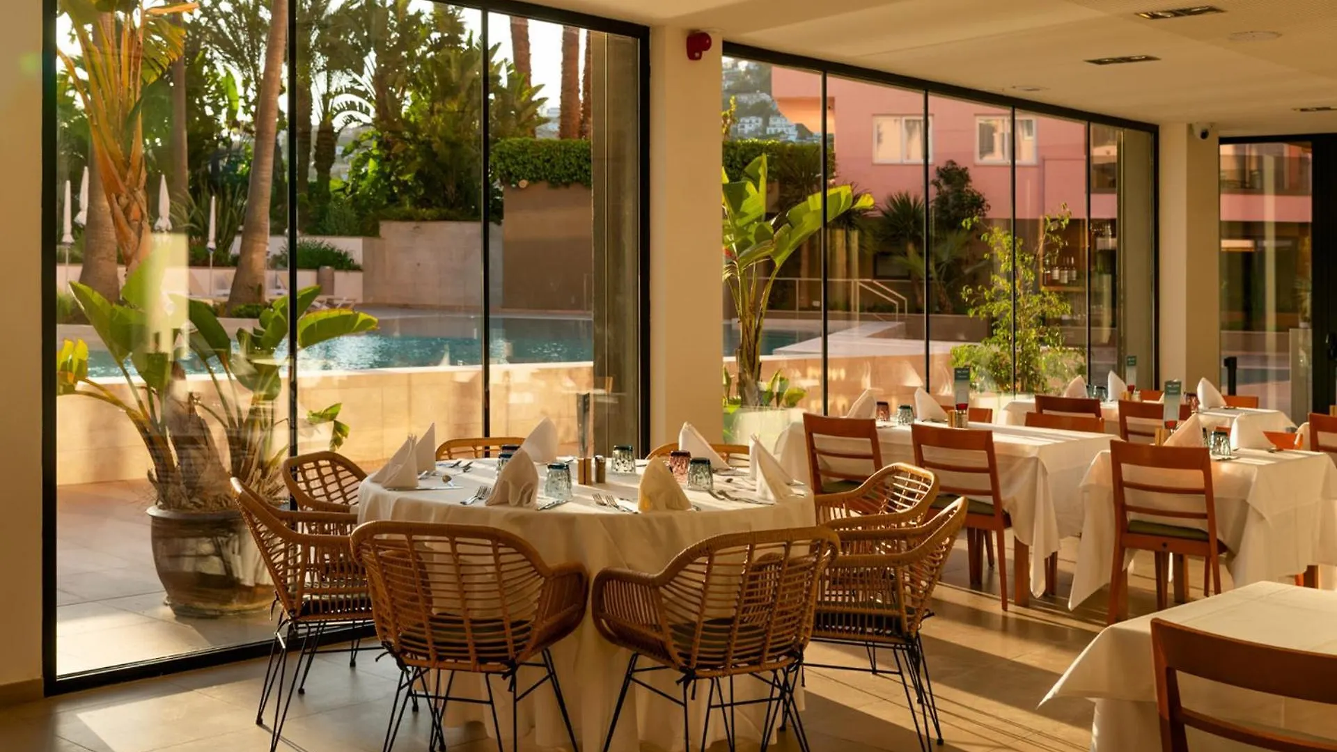 AQUA Hotel The Breeze (Adults Only +18) All Inclusive Santa Susanna