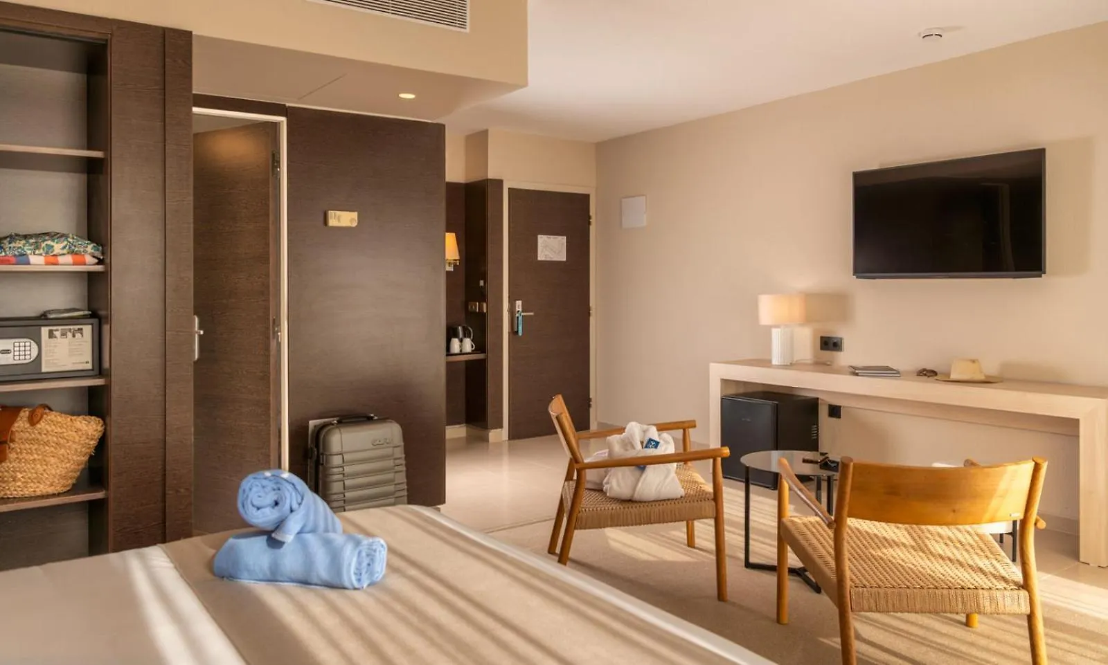 Aqua Hotel The Breeze (Adults Only +18) All Inclusive Santa Susanna